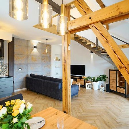 Apartamenty Everysky - Mickiewicza 30 Jelenia Gora Bagian luar foto