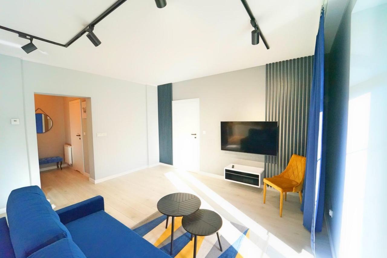 Apartamenty Everysky - Mickiewicza 30 Jelenia Gora Bagian luar foto
