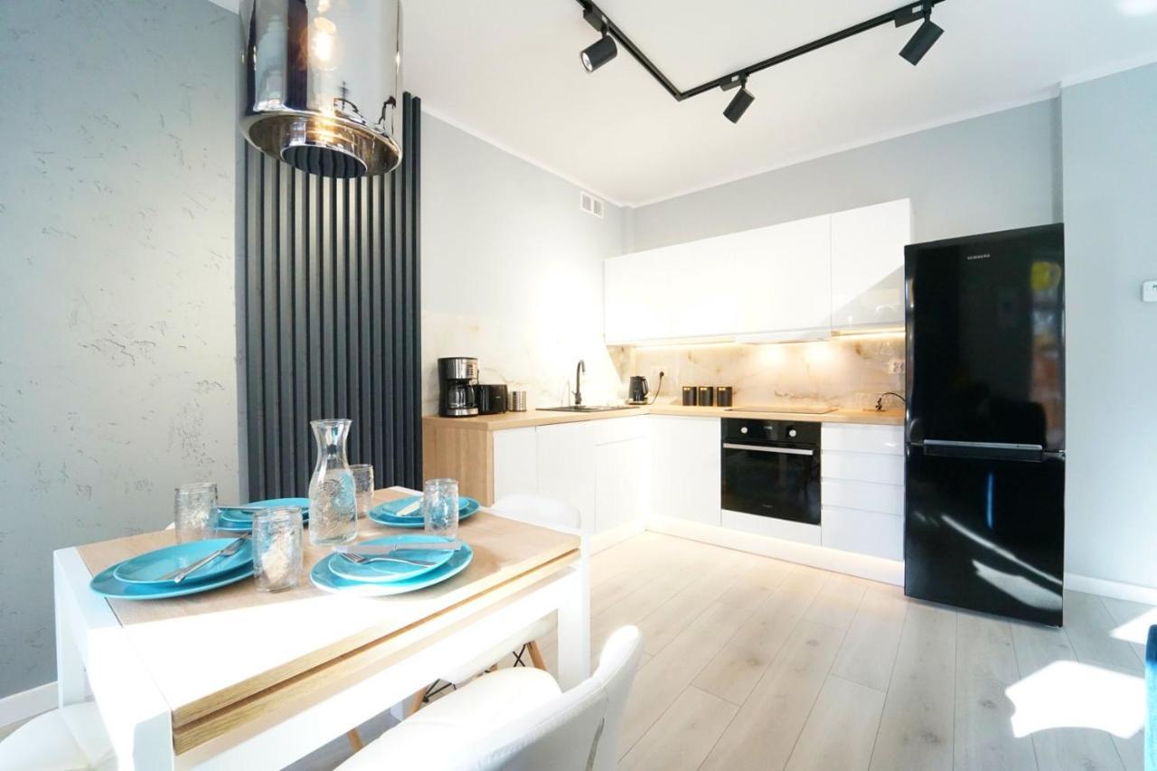 Apartamenty Everysky - Mickiewicza 30 Jelenia Gora Bagian luar foto