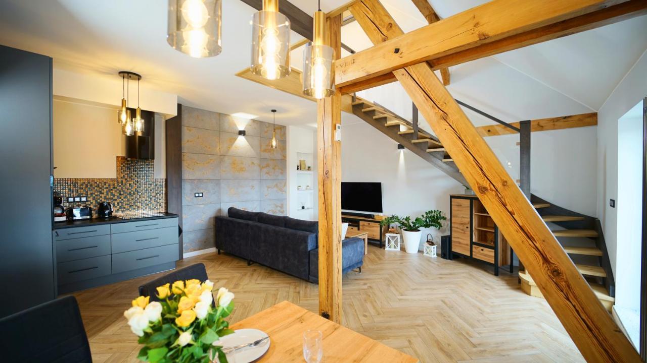 Apartamenty Everysky - Mickiewicza 30 Jelenia Gora Bagian luar foto