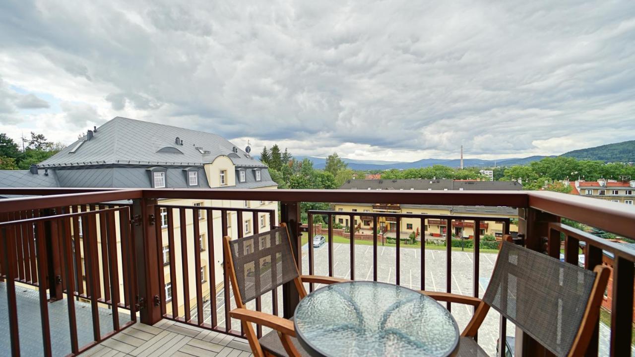 Apartamenty Everysky - Mickiewicza 30 Jelenia Gora Bagian luar foto